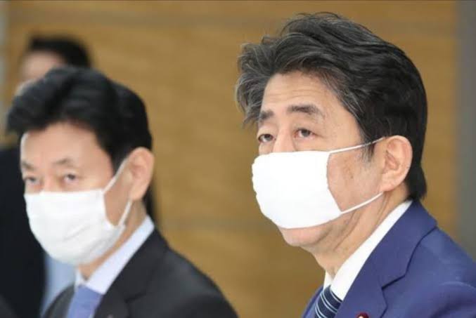 非公表の4社目、菅長官明らかに　妊婦の布マスク納入元