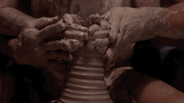 すさんだ心が癒されるドラマのハグを教えて