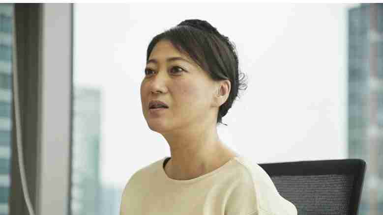 女芸人・友近に聞く、新時代に求められる「若者の力」と「自分の見つけ方」
