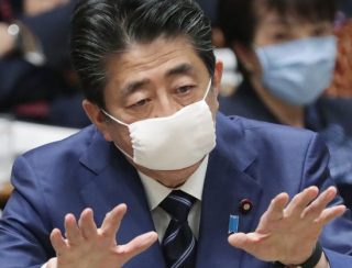 着物やゆかた生地を使用したマスクに反響、口コミで評判広がる