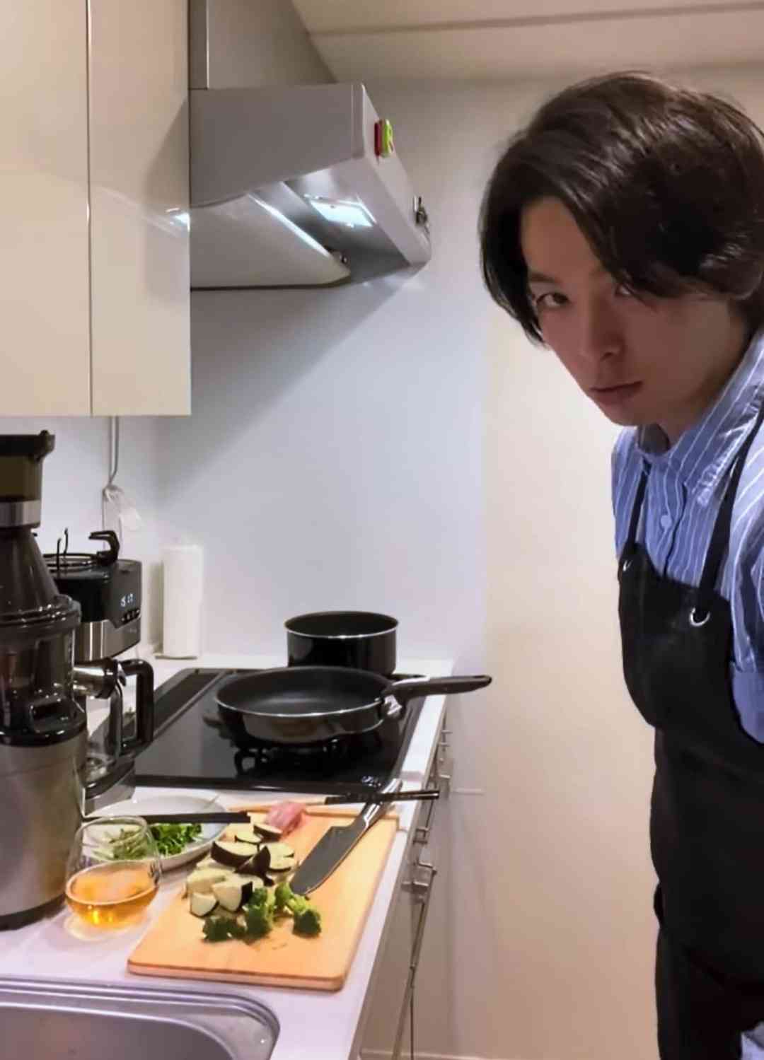 ママタレたちを脅かす「料理タレント」増殖中！   中村倫也は再生30万回超え