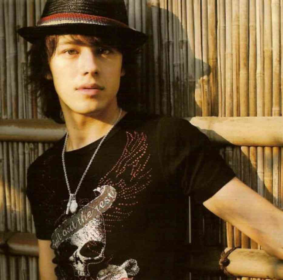 ウエンツ瑛士、インスタ開設 初投稿は「2時間かかって…」