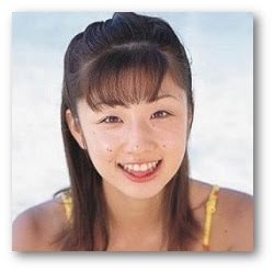 顔にホクロが多い人