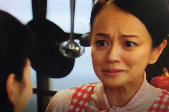 牧瀬里穂のかわいい姿…自分で前髪切っちゃった「誰に会うわけでもないから　いっかーと」