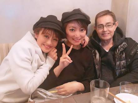 志村けん追悼番組で上がった加藤茶“若返り”に驚きの声と綾菜への称賛!