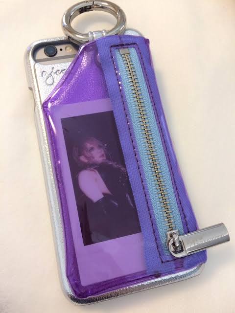お洒落なスマホカバーがみたい🦉