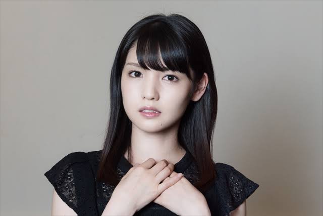 道重さゆみ “おうちでゴロゴロ”自撮りSHOTに「可愛い」「いつまでもアイドル」