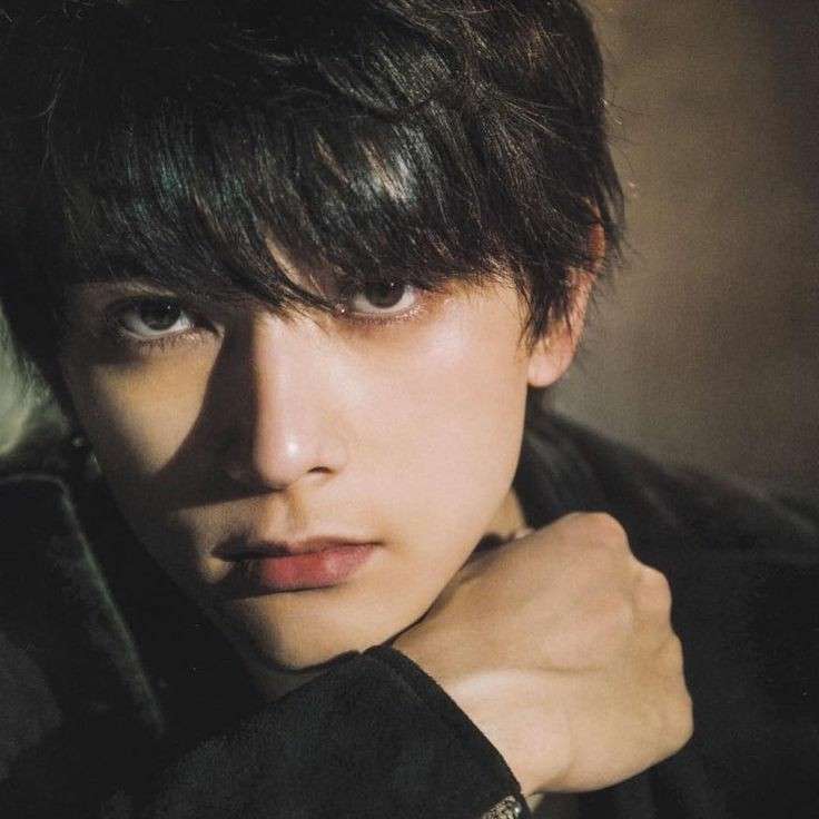 冷たい表情をしたイケメンが見たい