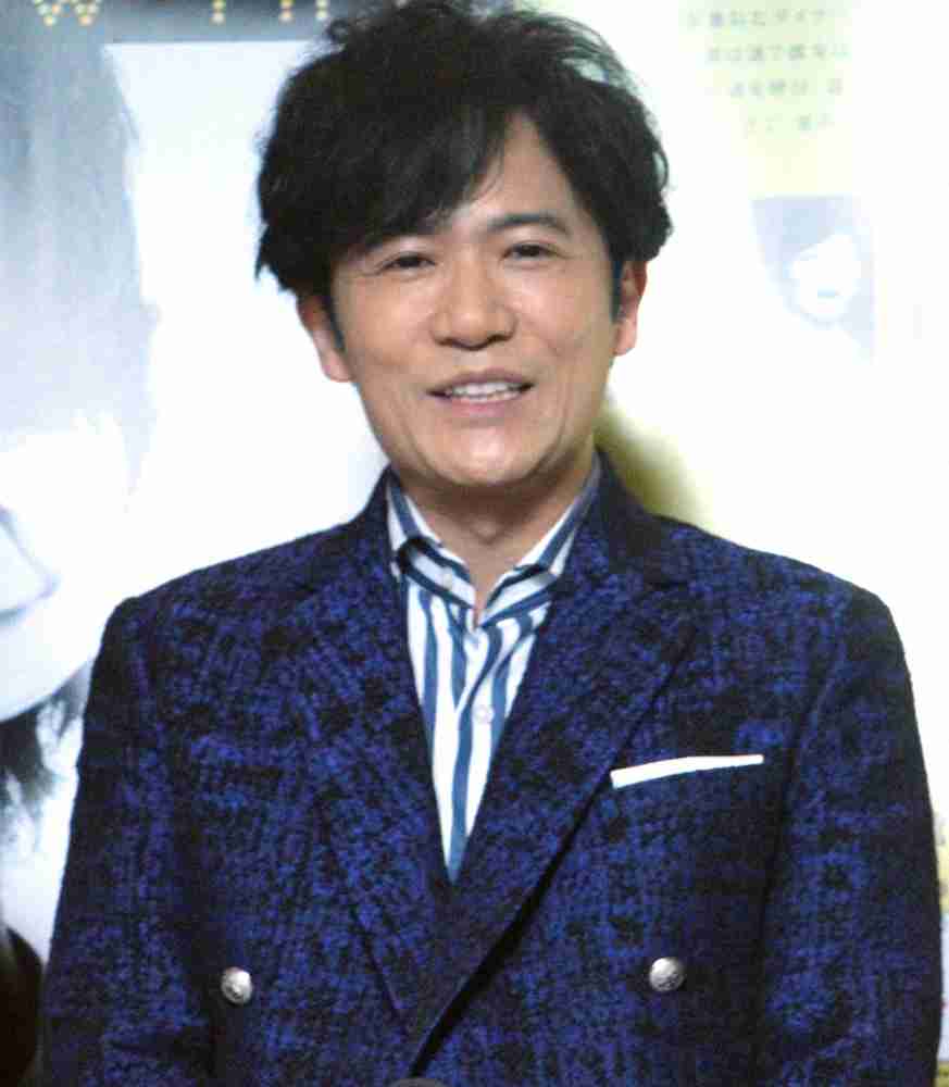稲垣吾郎『GLOW』初の男性表紙モデルに “優雅に年を重ねる”女性応援アンバサダー就任