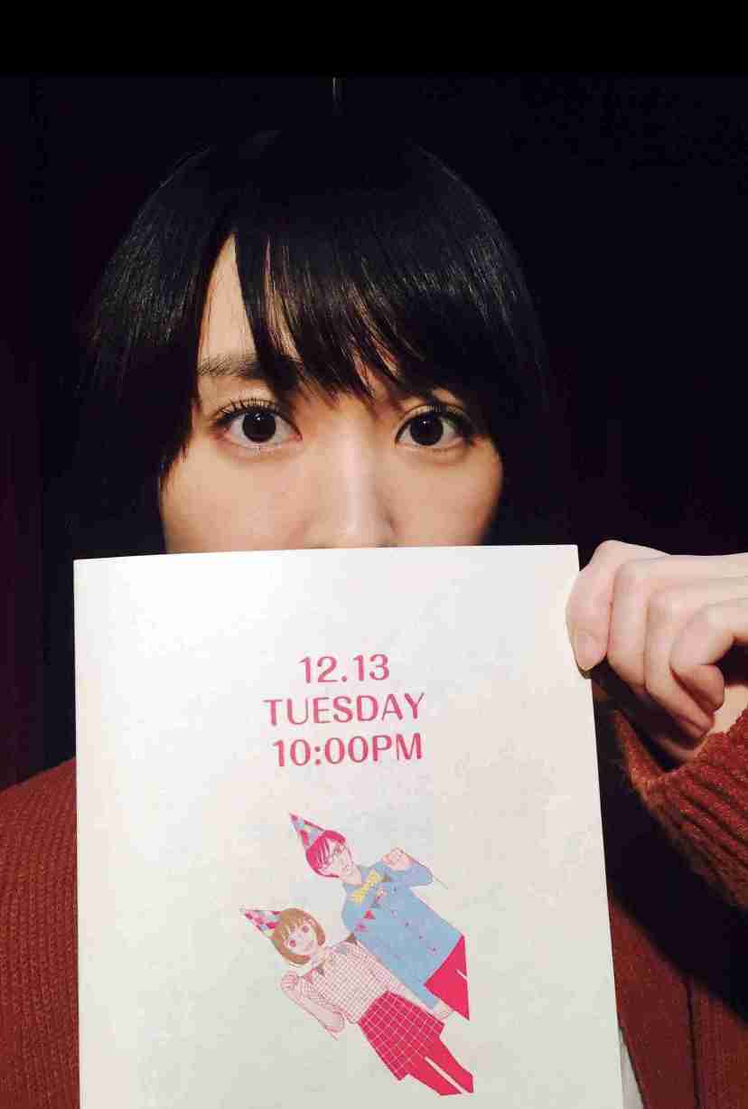 新垣結衣、ファッションは「存分にゆるゆるを楽しんでます」 大人の表情でモードな着こなし