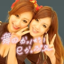 浅田真央＆舞 “美人姉妹”スタイル抜群の2ショットにファンほれぼれ