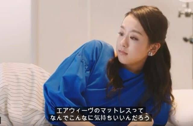 浅田真央＆舞 “美人姉妹”スタイル抜群の2ショットにファンほれぼれ