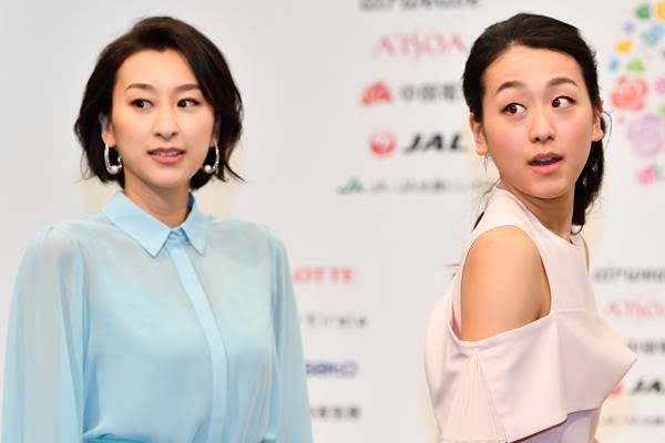 浅田真央＆舞 “美人姉妹”スタイル抜群の2ショットにファンほれぼれ