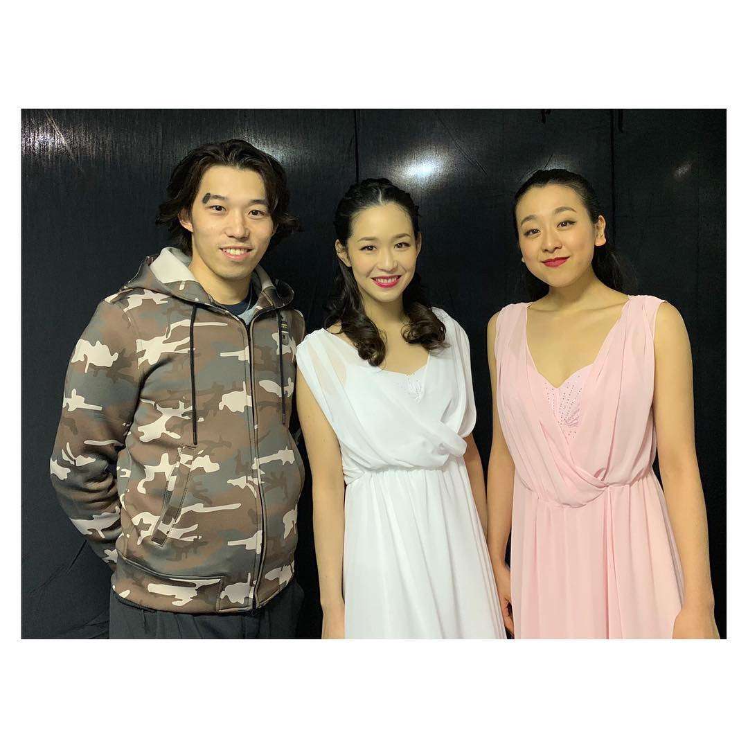 浅田真央＆舞 “美人姉妹”スタイル抜群の2ショットにファンほれぼれ