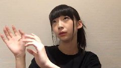 NGT48荻野由佳、三つ編みをサイドに流した姿　ファン絶賛「大人になってる」
