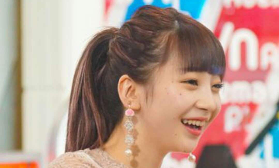 NGT48荻野由佳、三つ編みをサイドに流した姿　ファン絶賛「大人になってる」
