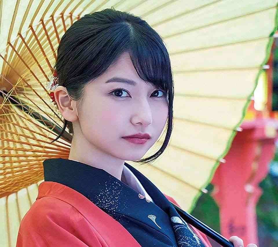 気が強そうな美人が好きな人!!