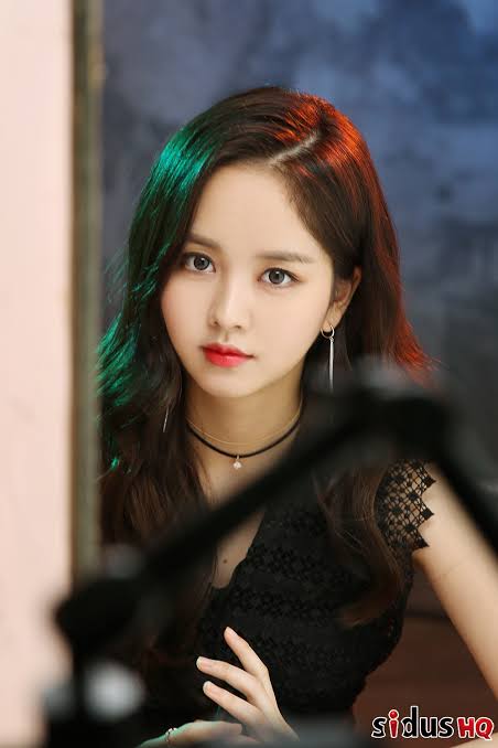 気が強そうな美人が好きな人!!