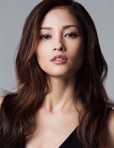 気が強そうな美人が好きな人!!