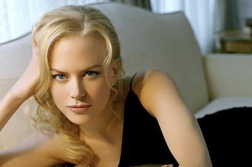 気が強そうな美人が好きな人!!