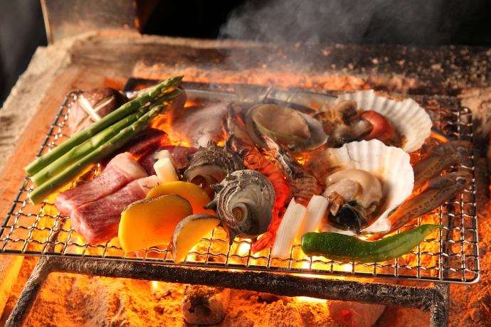 【画像】炭火焼き料理を目で楽しむトピ