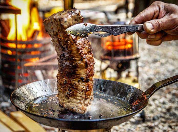 【画像】炭火焼き料理を目で楽しむトピ