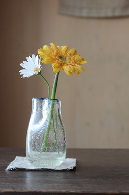 【画像】花と花瓶