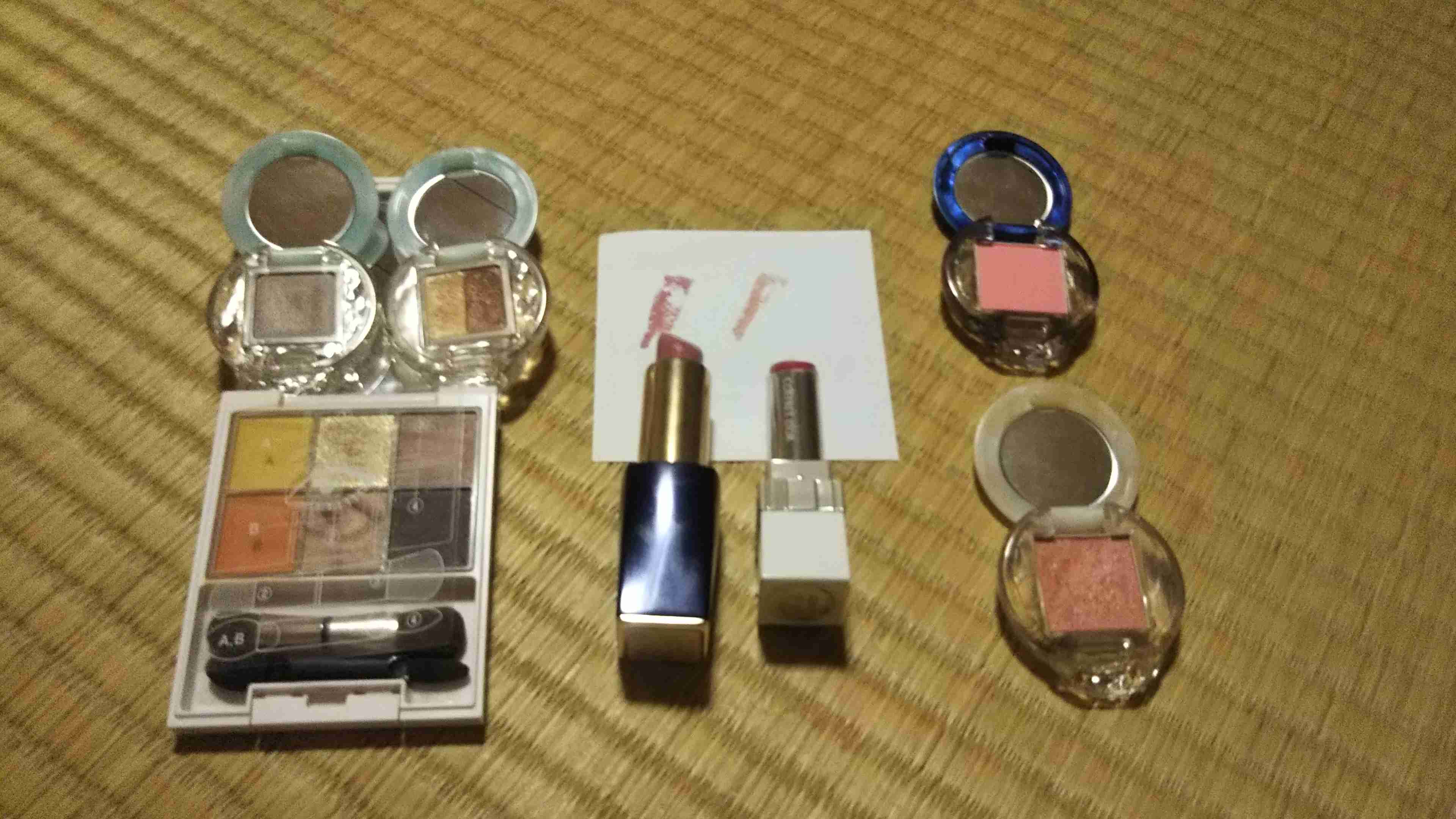 持ってるコスメでパーソナルカラーを当てるトピ