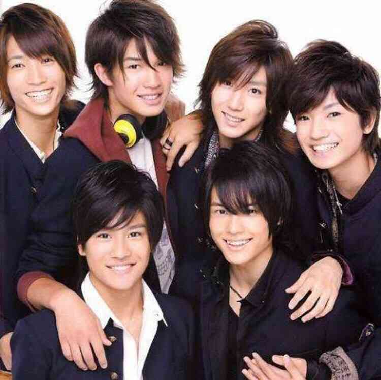 SixTONES「MORE」初表紙 100問100答で神対応続出