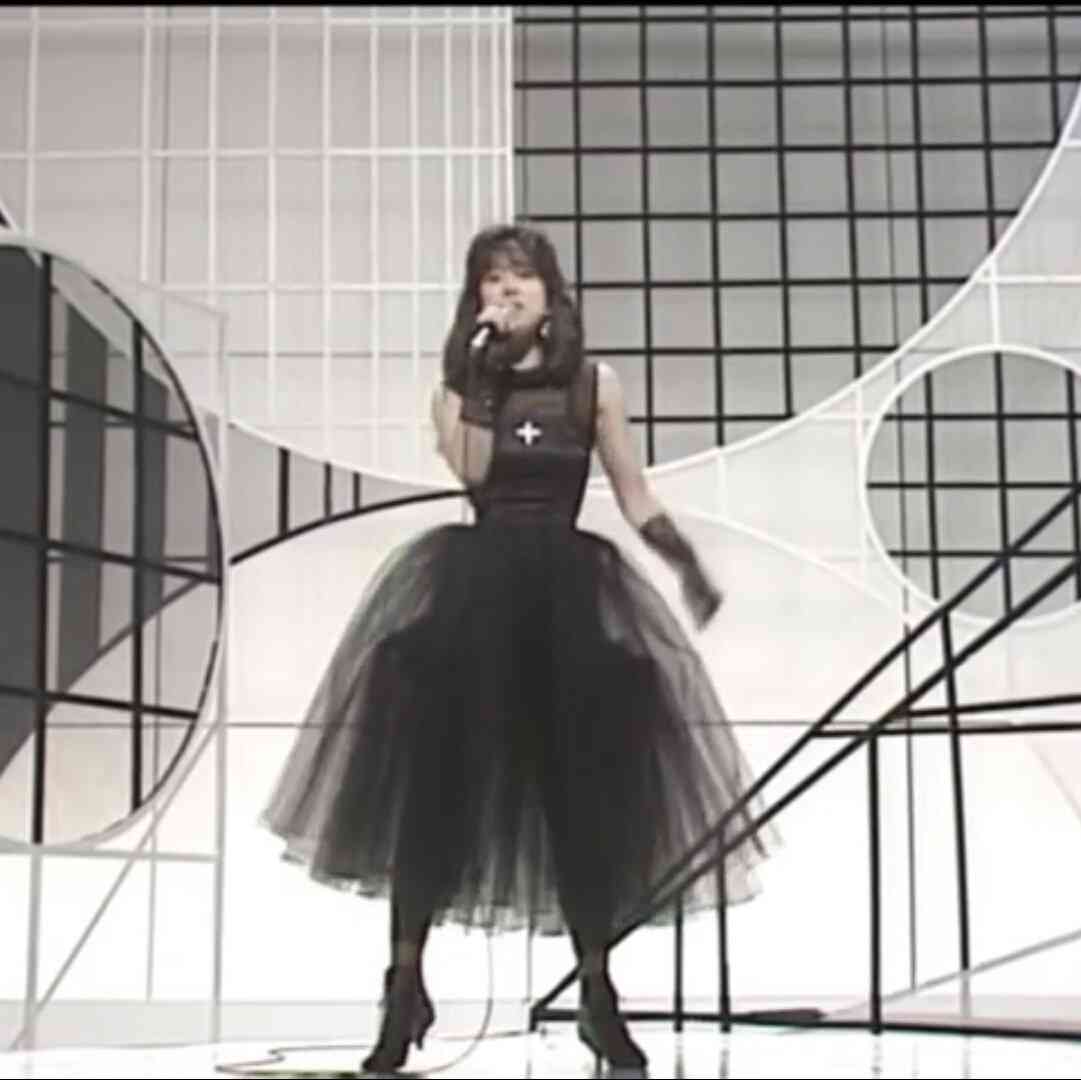 女性アイドルの衣装を語ろう❗