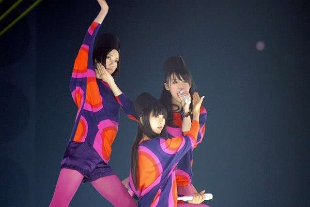 女性アイドルの衣装を語ろう❗