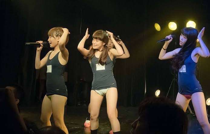 女性アイドルの衣装を語ろう❗