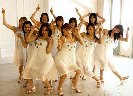 女性アイドルの衣装を語ろう❗