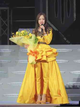 女性アイドルの衣装を語ろう❗