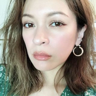 岩堀せり、夫・TAKUROとの“夫婦ショット”公開「ステキー」「憧れ夫婦」と反響