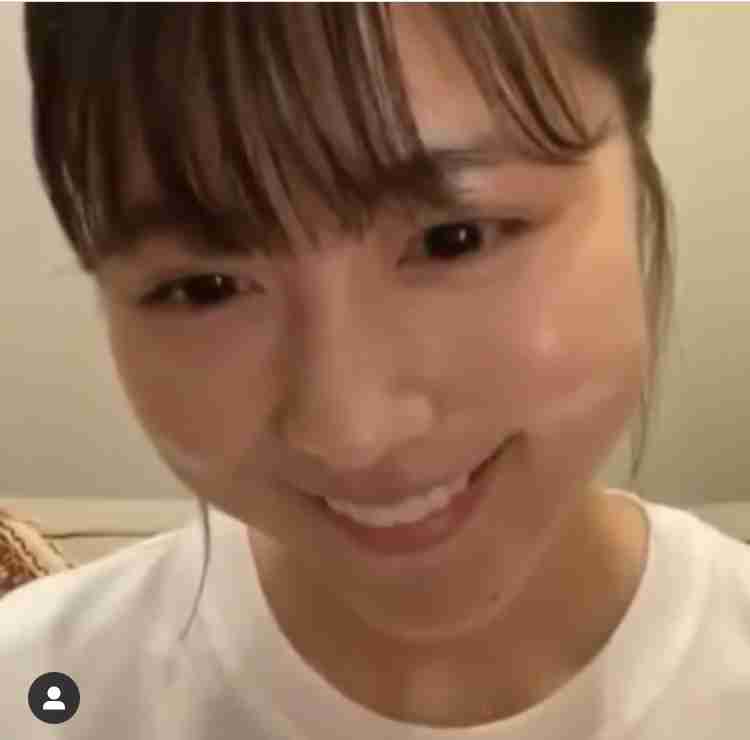有村架純、ボディラインあらわな横顔ショット「めっちゃ色っぽい」「グンと大人っぽい」