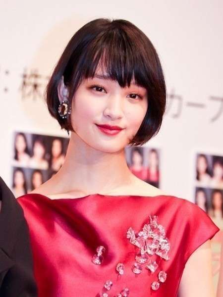 「剛力彩芽はセレブ病からもう抜け出せない」前澤氏復縁に事務所関係者がホンネ
