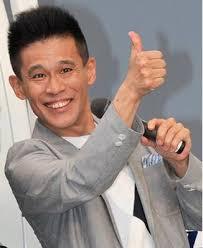 【ネタトピ】東進ハイスクールの講師っぽい画像