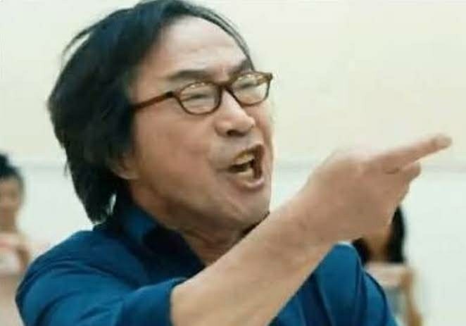 【ネタトピ】東進ハイスクールの講師っぽい画像