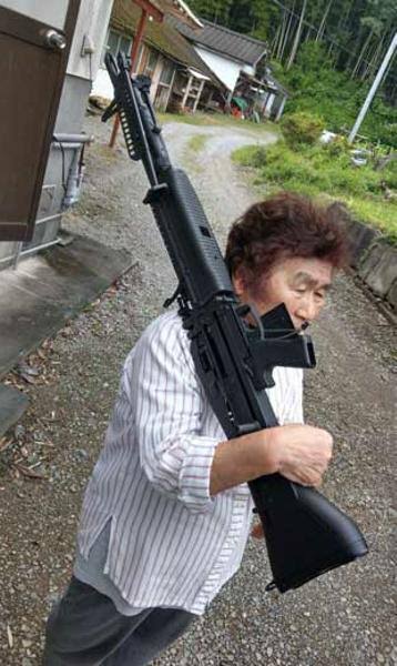 【なりきる】ゾンビから逃れる為に巨大ホームセンターに逃げ込んだ設定で語り合うトピ