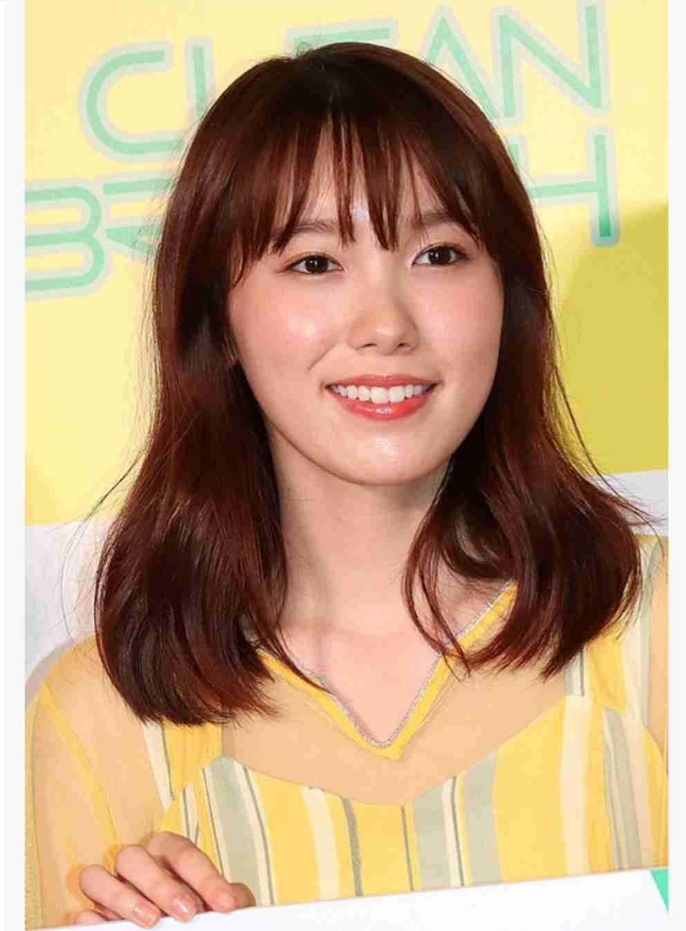 顔のパーツが小さい美人
