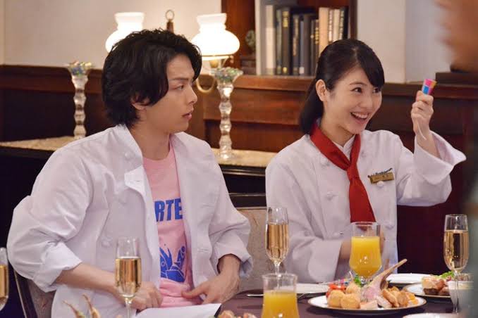 浜辺美波、中村倫也に「8月の焼き肉楽しみにしています」