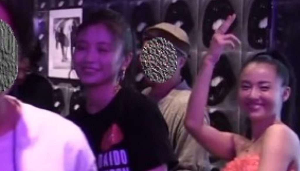 クラブにいる気分になるトピ