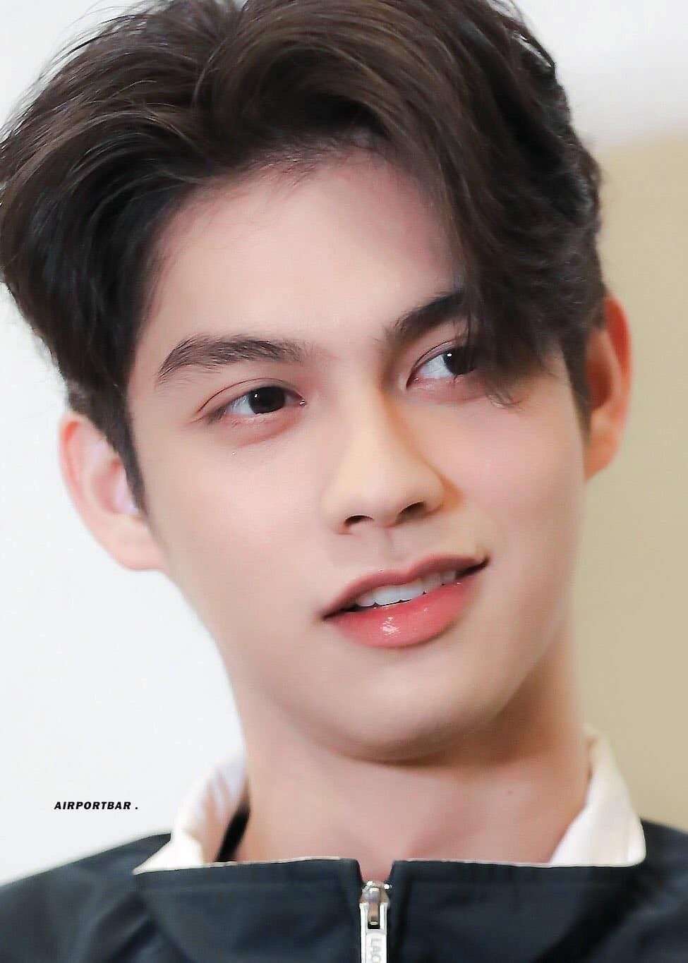 女も金持ちだったら若いイケメンを選ぶ？