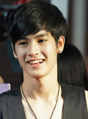 女も金持ちだったら若いイケメンを選ぶ？