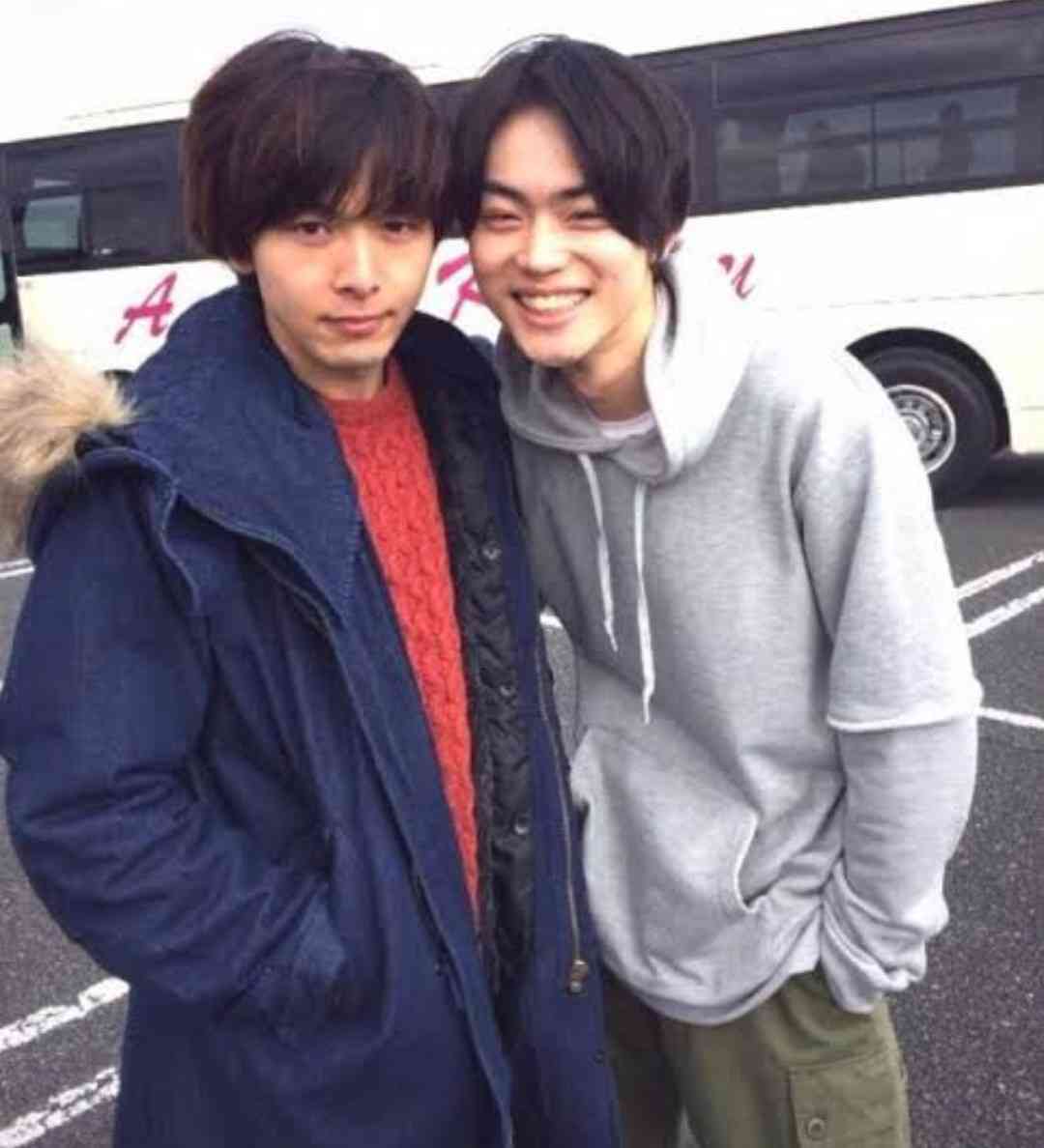 中村倫也、『+act.』表紙＆裏表紙に登場 1万字超インタビューなど26ページにわたり特集