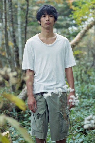 中村倫也、『+act.』表紙＆裏表紙に登場 1万字超インタビューなど26ページにわたり特集