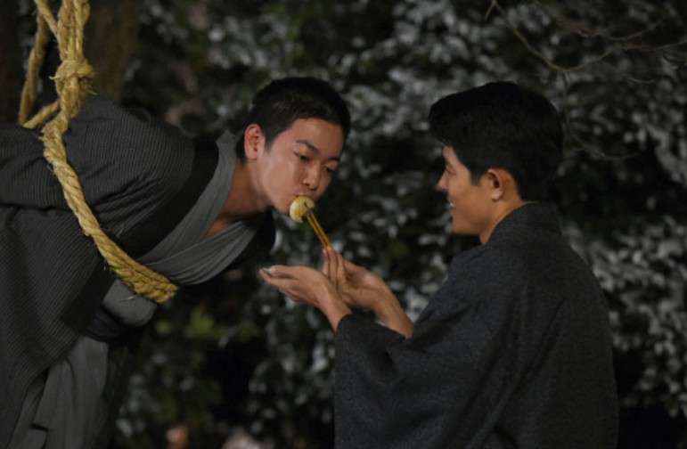 佐藤健「写真集」6位キープで3週連続TOP10 4年前の作品も『恋つづ』効果つづく