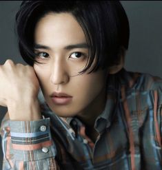 Snow Man・目黒蓮、人気急上昇で「雑誌・グッズの高額転売」横行！古参ファンから「ついていけない」の声続出
