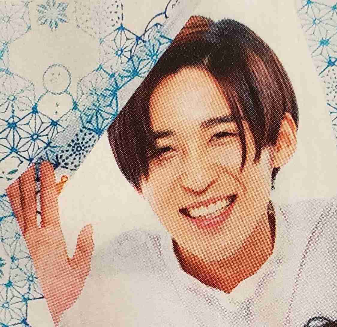 Snow Man・目黒蓮、人気急上昇で「雑誌・グッズの高額転売」横行！古参ファンから「ついていけない」の声続出